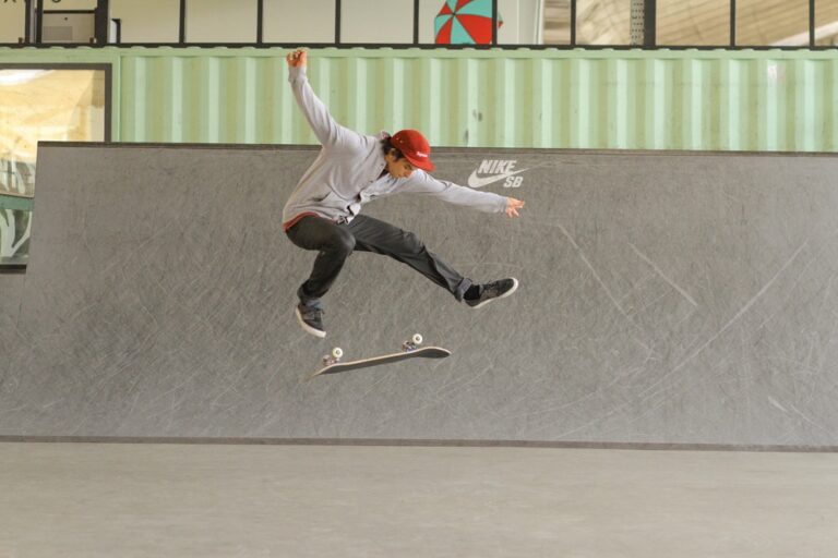 Veja As Principais Dicas De Skate Para Aprender A Fazer Um Kickflip ...