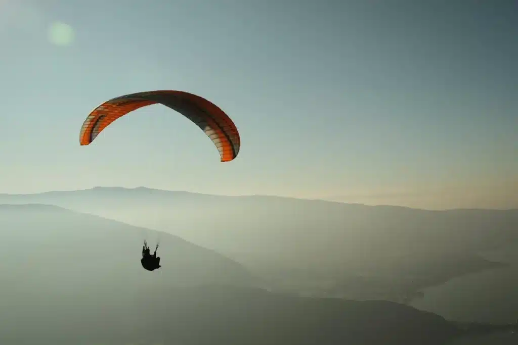 Pessoa em um parapente